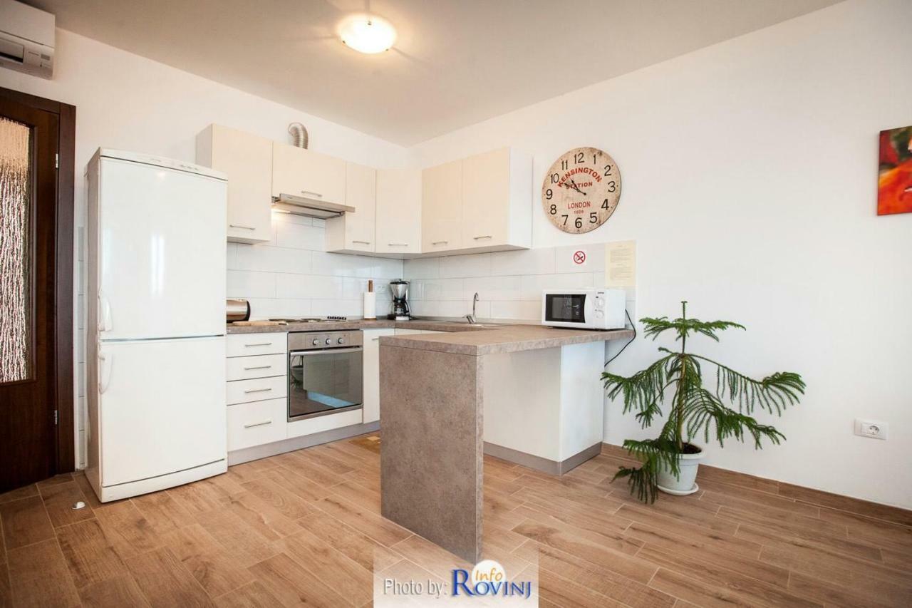 Ondina 2 Apartamento Rovinj Exterior foto
